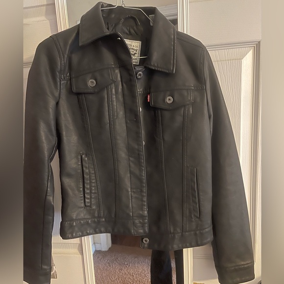 Levi's Jackets & Blazers - Levi's Black Women's Jacket